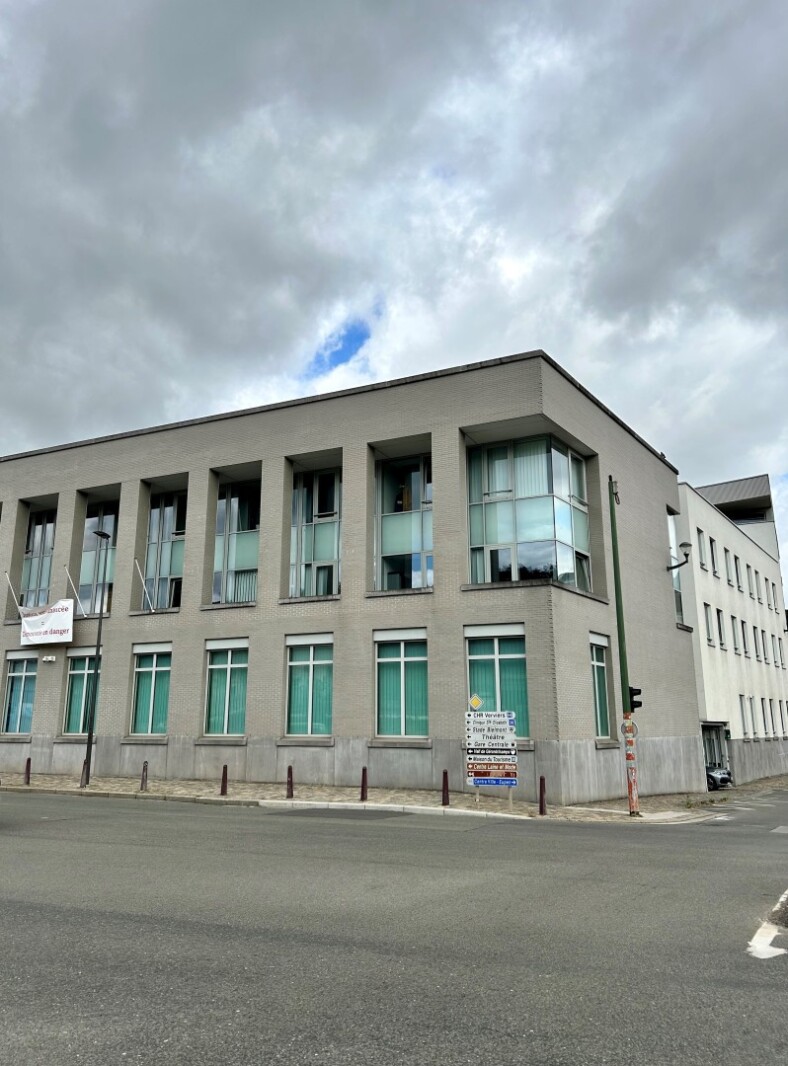 Emplacement de parking sécurisé à louer